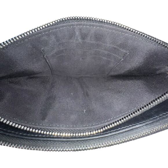 Chanel CC Rhinestone Boy Wallet-On-Chain - Picture 9 of 15